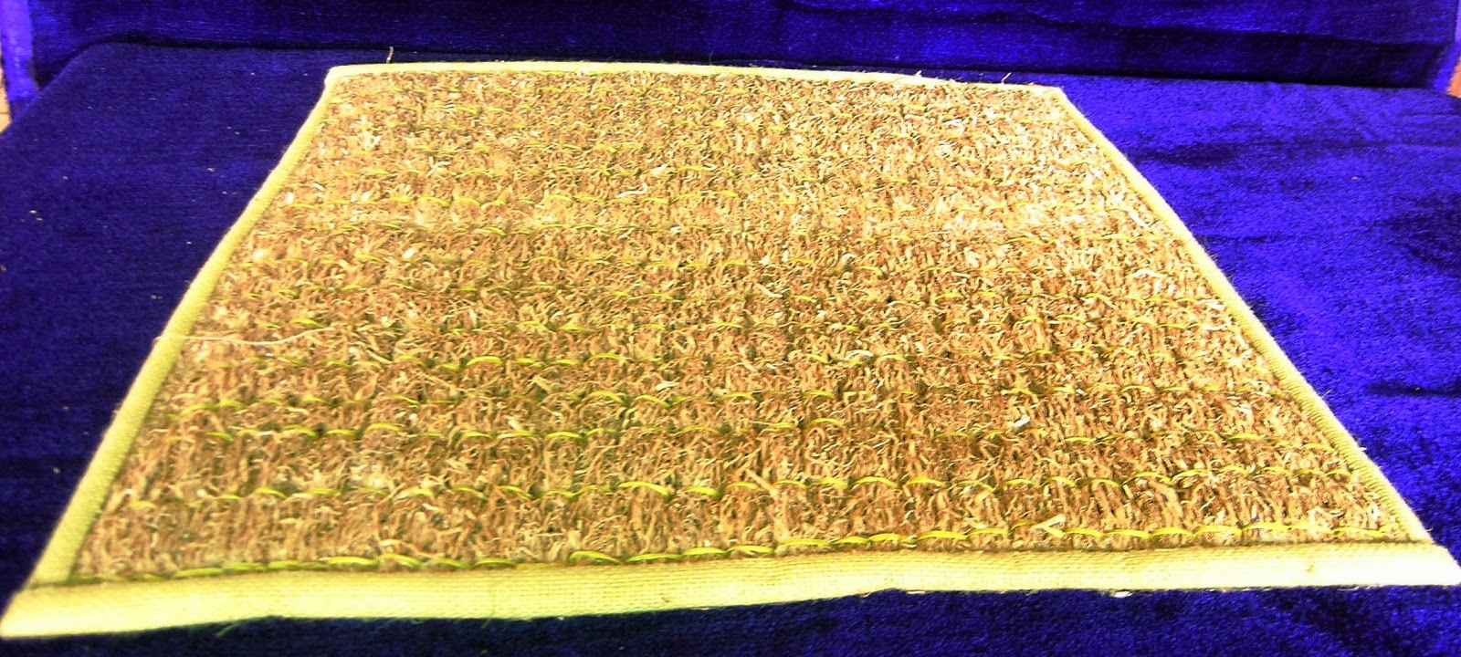 Premium Natural Vetiver Fiber Aromatic Mat for Meditation & Relaxation